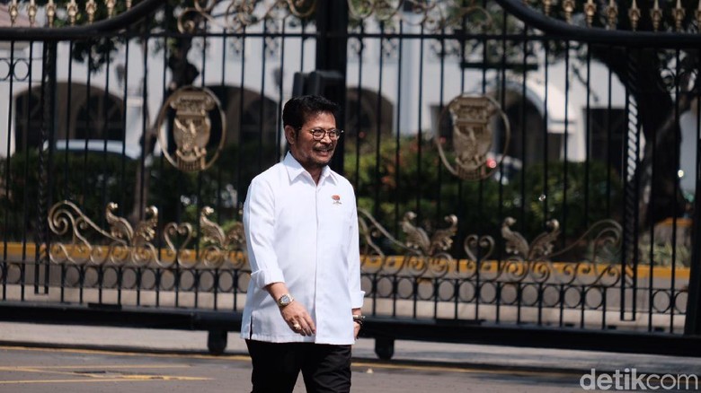 Merapat ke Istana, Syahrul Yasin Limpo: NasDem Totally Bersama Jokowi Merapat ke Istana, Syahrul Yasin Limpo: NasDem Totally Bersama Jokowi