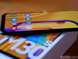 Unboxing Galaxy M30s, Ponsel Baterai Super Jumbo Rp 3 Jutaan