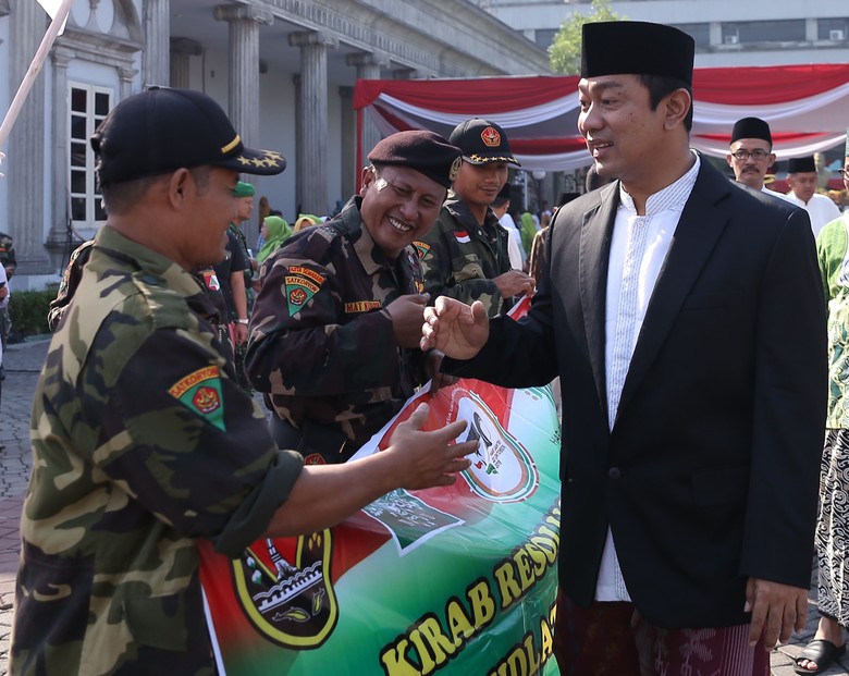 Hari Santri, Wali Kota Hendi Dorong Pemuda Jadi Generasi Emas 2045 Hari Santri, Wali Kota Hendi Dorong Pemuda Jadi Generasi Emas 2045