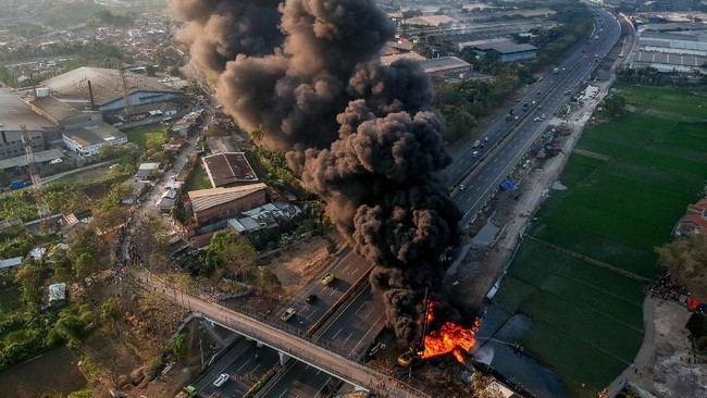 Fakta di Balik Terbakarnya Pipa Pertamina