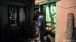 Mengais yang Tersisa dari Kebakaran di Jatinegara