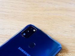 Unboxing Galaxy M30s, Ponsel Baterai Super Jumbo Rp 3 Jutaan