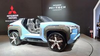 MI-Tech Concept mengusung teknologi PHEV (plug-in hyrid electric vehicles). PHEV berhasil menerobos keterbatasan mobil listrik yang hanya bergantung pada baterai. Foto: Doni Wahyudi