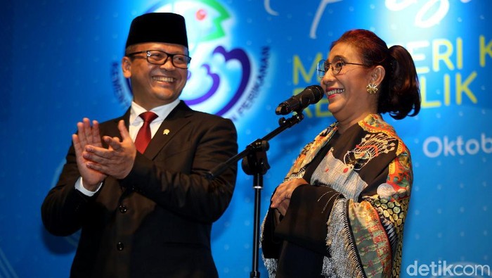 Menteri KKP periode 2019-2024 Edhy Prabowo hadiri acara pisah-sambut di Kementerian Kelautan dan Perikanan. Eks Menteri KKP Susi Pudjiastuti turut hadir di sana