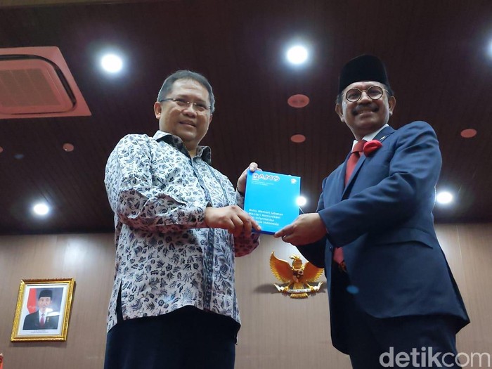 Sertijab Menkominfo dari Rudiantara ke Johhny G Plate. Foto: detikINET/Agus Tri Haryanto Sertijab Menkominfo dari Rudiantara ke Johhny G Plate. Foto: detikINET/Agus Tri Haryanto