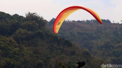 Foto: Spot Paralayang Kelas Dunia di Sumedang