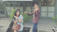 Bisa tebak dong ini dimana? IYa, Gista berfoto di Kota Tua Jakarta. (gistaputri/Instagram)