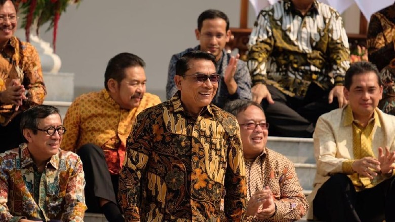 Banyak Jenderal di Kabinet Jokowi, Moeldoko: Mereka Sudah Pensiun Banyak Jenderal di Kabinet Jokowi, Moeldoko: Mereka Sudah Pensiun