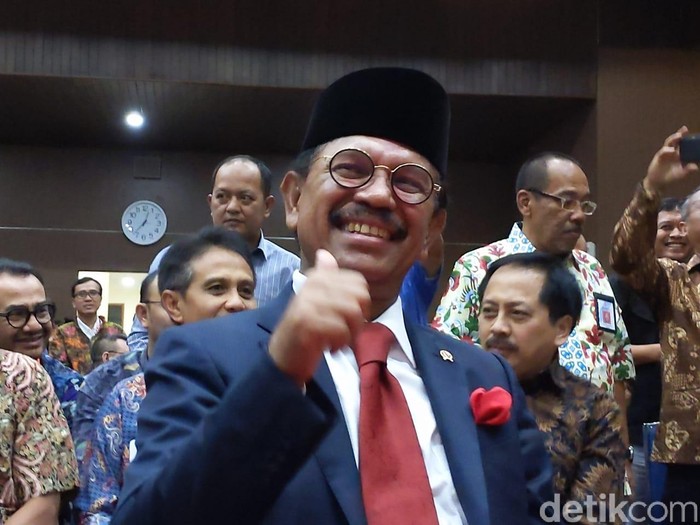 Johnny G Plate saat Sertijab Menkominfo. Foto: detikINET/Agus Tri Haryanto Johnny G Plate saat Sertijab Menkominfo. Foto: detikINET/Agus Tri Haryanto