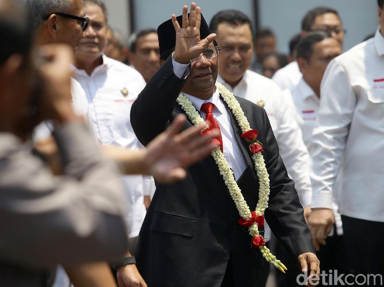 Jadi Menko Polhukam, Mahfud Md Belum Mundur dari Parampara Praja DIY Jadi Menko Polhukam, Mahfud Md Belum Mundur dari Parampara Praja DIY