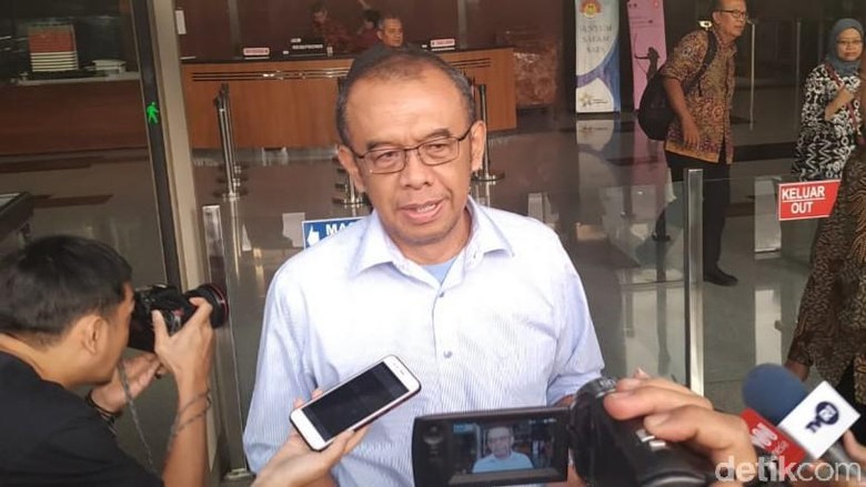 Diperiksa KPK soal Suap Imam Nahrawi, Sesmenpora: Cuma Pemberkasan Dokumen Diperiksa KPK soal Suap Imam Nahrawi, Sesmenpora: Cuma Pemberkasan Dokumen