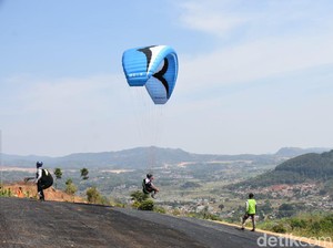 87 Peserta Kejuaraan Paralayang Cross Country Mulai Unjuk Gigi
