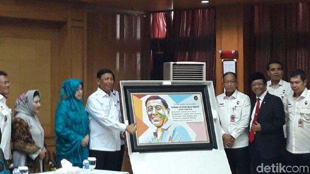 Sertijab, Mahfud Md: Sudah Dua Kali Saya Gantikan Pak Wiranto