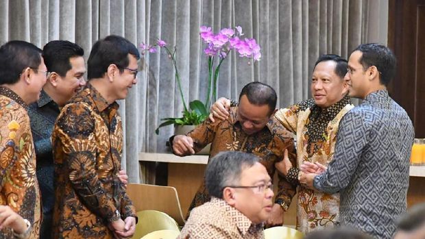 Momen Prabowo Berbaur dengan Sri Mulyani Hingga Yasonna Laoly