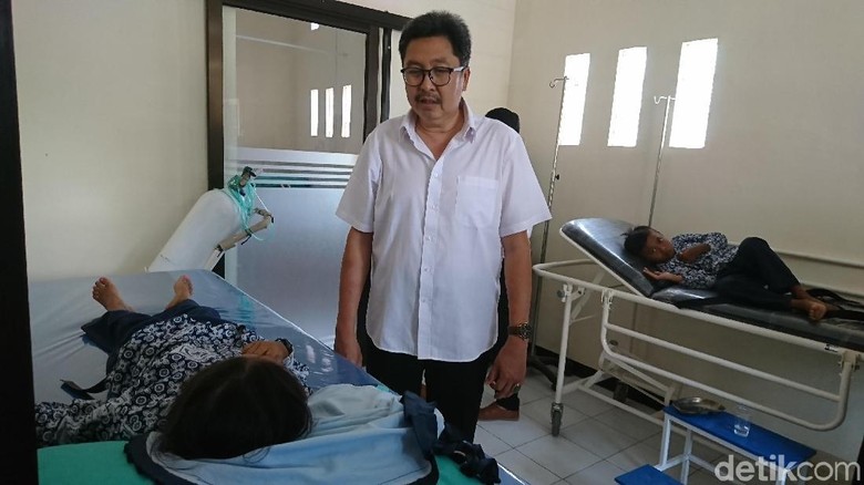 8 Anak TK di Tulungagung Keracunan Minuman Berbentuk Mainan 8 Anak TK di Tulungagung Keracunan Minuman Berbentuk Mainan