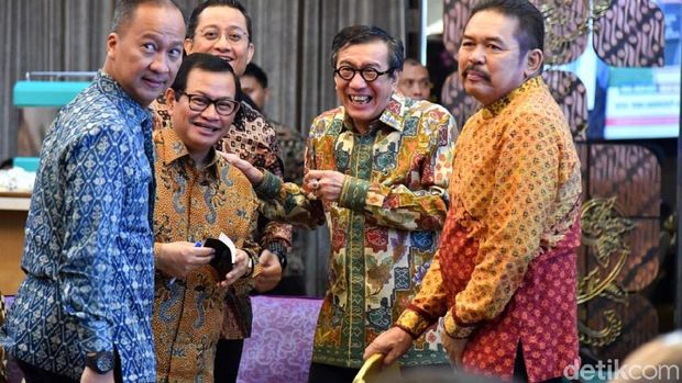 Menteri-menteri Jokowi / 
