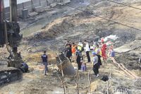 Puslabfor Polri Lakukan Olah TKP di Lokasi Ledakan Pipa Pertamina