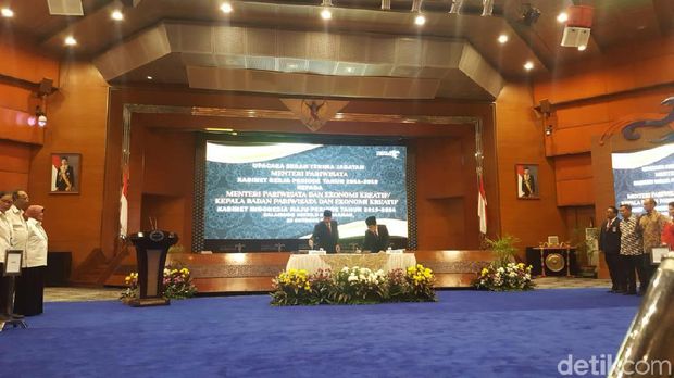Detik-detik Sertijab Menteri Pariwisata dari Arief Yahya ke Wishnutama