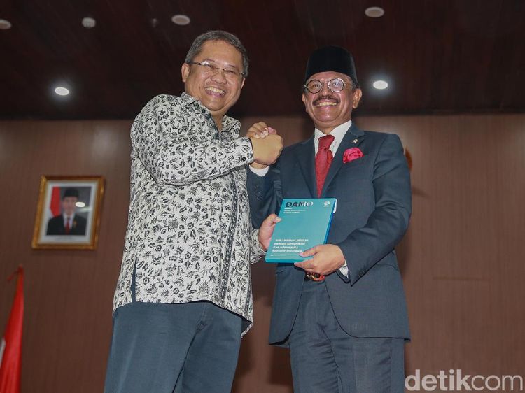 Rudiantara Serahkan Jabatan Menkominfo ke Johnny G Plate