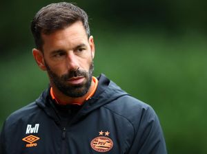 Ruud Nistelrooy Kena Hoax Dirinya Puji-puji Messi
