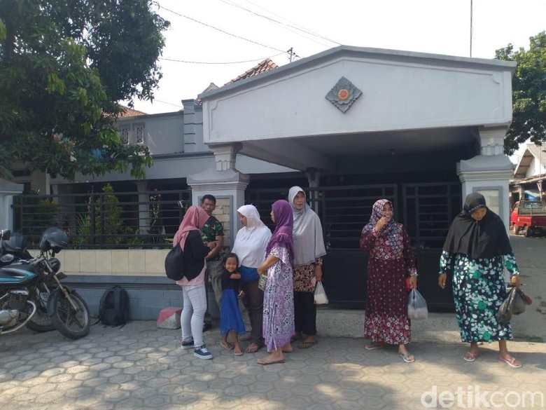 Ida Fauziyah Jadi Menaker, Ini Pesan Tetangganya di Mojokerto Ida Fauziyah Jadi Menaker, Ini Pesan Tetangganya di Mojokerto
