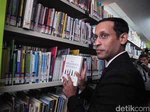 Mendikbud Nadiem Dilepas Tanpa Tandem