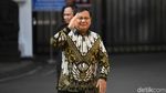 Gaya Hormat Prabowo Saat Hadiri Pengumuman Menteri Jokowi