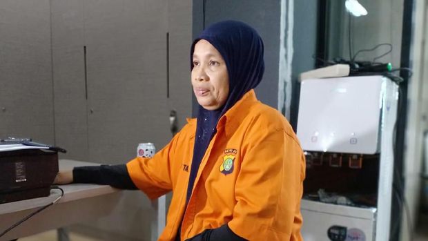 Tersangka Edawati.
