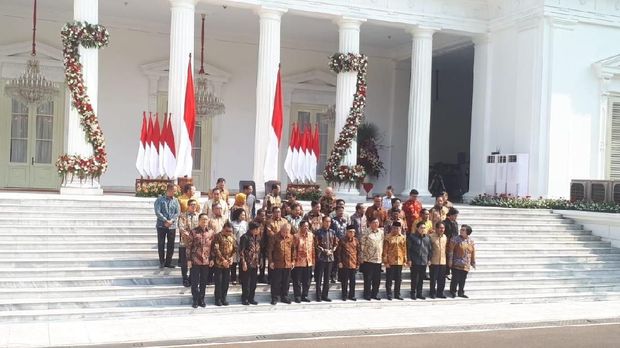 Pesan Khusus Jokowi ke Mendikbud Nadiem Makarim