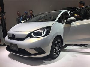Berita Populer: Honda Jazz Baru, Daihatsu Rocky Hidup Lagi