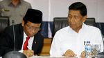 Salam Komando Wiranto dan Menko Polhukam Mahfud MD