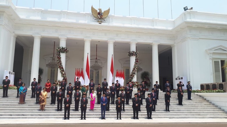 Partai Kecil Koalisi Jokowi Diperkirakan Dapat Jabatan Lapis Kedua Partai Kecil Koalisi Jokowi Diperkirakan Dapat Jabatan Lapis Kedua
