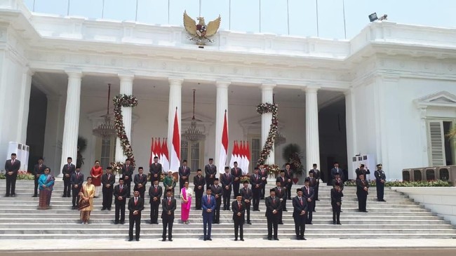 Intip Gaji Menteri, Sri Mulyani & Prabowo di Kabinet Jokowi