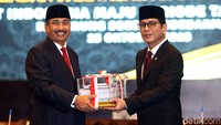 Hari ini Menteri Pariwisata dan Ekonomi Kreatif yang baru, Wishnutama, resmi dilantik oleh Presiden Joko Widodo di Istana Merdeka, Jakarta, Rabu (23/10/2019).