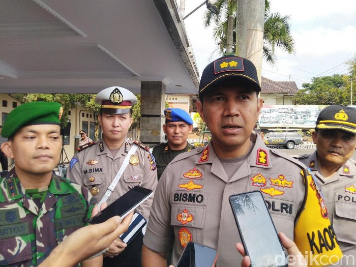 Kapolres Ciamis AKBP Bismo Teguh Prakoso pimpin gelar pasukan Operasi Zebra 2019 di Kabupaten Ciamis.