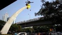 Lewat aksi tersebut Greenpeace Indonesia ingin menyerukan ajakan kepada masyarakat dan juga pemerintah untuk meninggalkan energi kotor seperti batu bara dan bergerak untuk melakukan penyelamatan hutan.