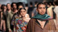 Padu-padan Kain untuk Millennial Ala Sejauh Mata Memandang & Oscar Lawalata