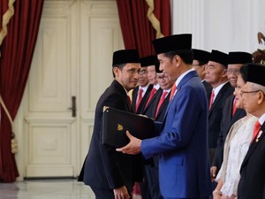 Saat Nadiem Lupa Salaman dengan Iriana hingga Maruf Usai Dapat Keppres