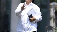 Siti Nurbaya Bakar kembali menjabat sebagai Menteri Lingkungan Hidup dan Kehutanan (LHK). ANTARA FOTO/Puspa Perwitasari.