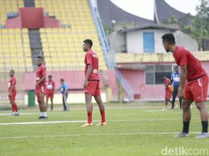 Jelang Semen Padang Vs Persipura, Jacksen Puji Lapangan Kabau Sirah