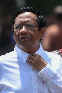 Gebrakan Hak Veto untuk Menko