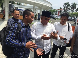 Ayah Kembar Siam Adam-Malik Cegat Gubsu Edy Minta Kerjaan