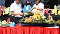 Inilah Menteri Keuangan Sri Mulyani yang memiliki 1,6 juta followers Instagram. Ia dikenal hobi mencicip ragam makanan enak saat berkunjung ke luar negeri atau pun luar daerah. Foto: Instagram