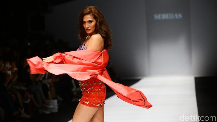 Karenina di Jakarta Fashion Week 2020