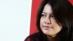 Terpukau Wina Natalia yang Awet Manisnya