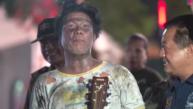Andika 'Babang Tamvan' Jadi Gembel, Netter: Nggak Usah Makeup Padahal 