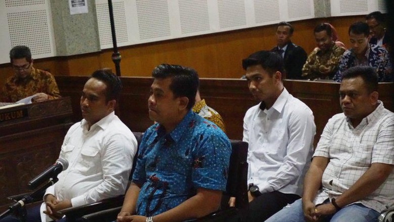 Terungkap! Jatah Pembagian Pungli di Kantor Imigrasi Mataram NTB Terungkap! Jatah Pembagian Pungli di Kantor Imigrasi Mataram NTB