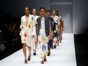 Kurangi Sampah Fashion, 3 Brand Lokal Ubah Baju Bekas Jadi Busana Baru