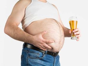 Pria Ini Mampu Memproduksi Minuman Bir di Dalam Perutnya Sendiri