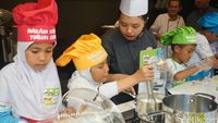 Kecintaan Si Kecil pada Pola Makan Sehat Bisa Tumbuh dengan Memasak